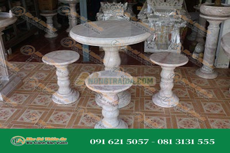 Bàn đá tròn kích thước 90cm, 4 ghế, bàn cao 80cm