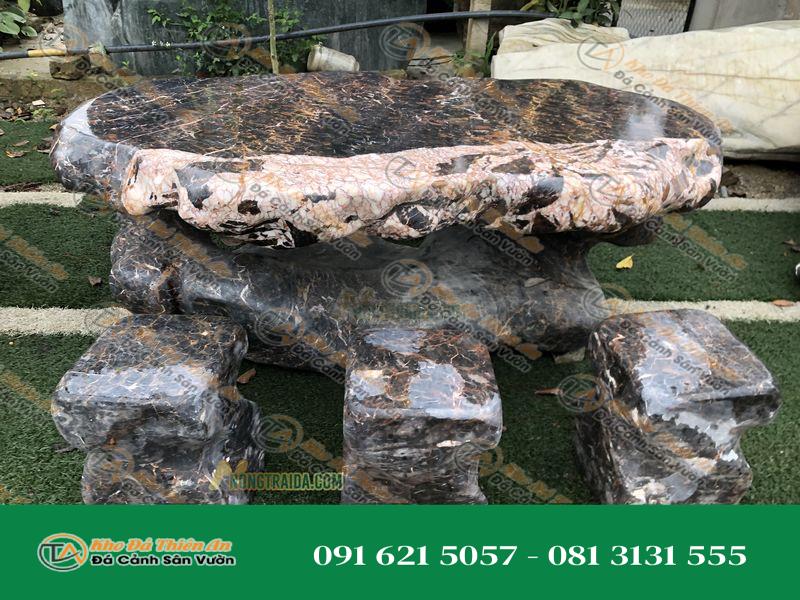 Bàn ghế đá da báo đỏ 1.5x1x0.68m