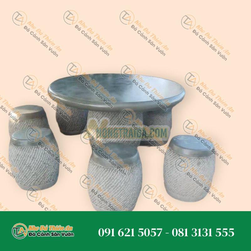 Bàn ghế đá tròn tự nhiên, đá sa thạch