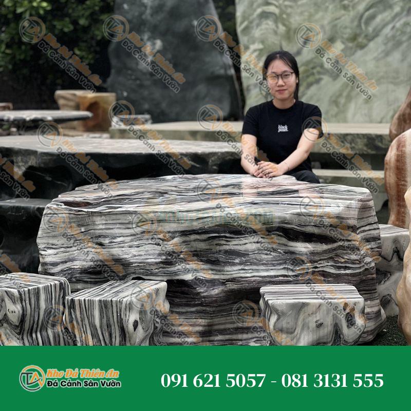 Bàn ghế đá tuyết sơn đen trắng cao cấp