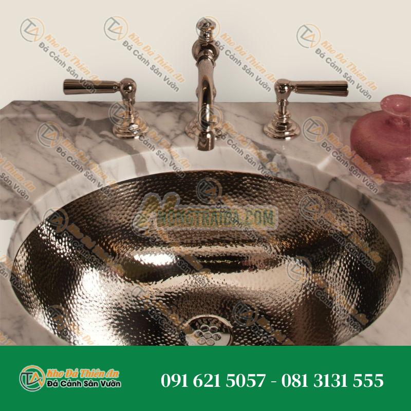 Bàn rửa cổ điển