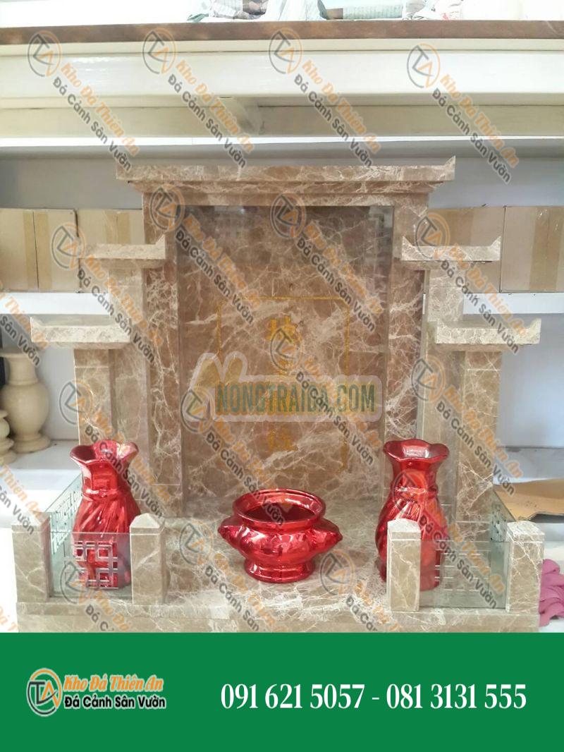 Bàn thờ ông địa, thần tài Việt Nam 68.58cm, 5 mái (Đá màu vàng với hoa văn dạng vạch)