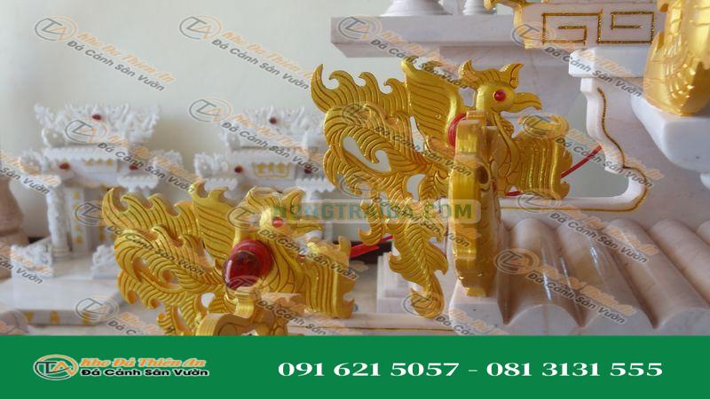 Bàn thờ ông địa, thần tài từ đá cẩm thạch (đèn cầy đèn tròn, đèn đèn tỏa, mô hình 88.9cm, (phiên bản Maha Setthi), 4 cột, 5 mái, 8 cá, 8 hồng, 8 rồng, đá màu chum pulai)