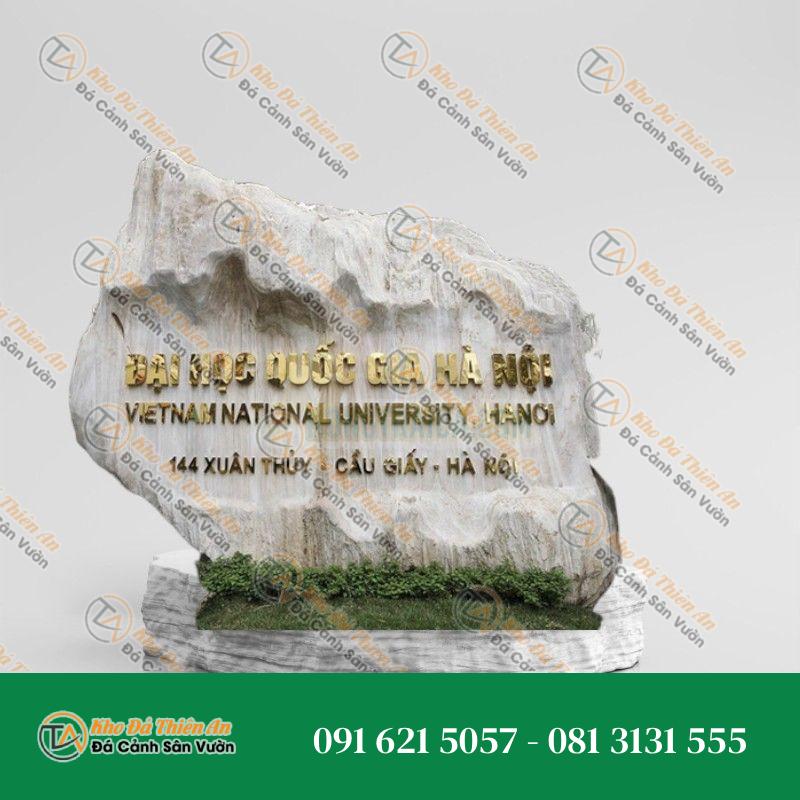 Bảng hiệu đá cẩm thạch Đại Học Quốc Gia Hà Nội