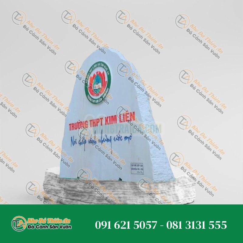 Bảng hiệu đá cẩm thạch trắng trường THPT Kim Liên