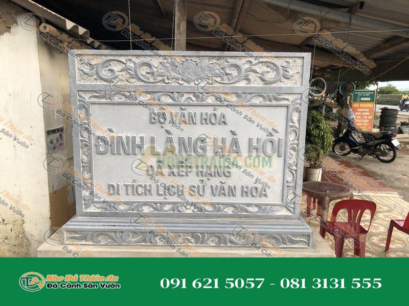 Bảng hiệu đá đen đình làng Hà Nội