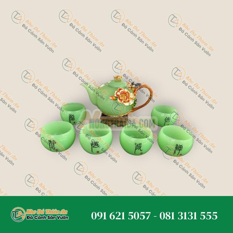Bộ ấm trà chạm hoa mẫu đơn với ly chạm chữ đá ngọc cẩm thạch xanh