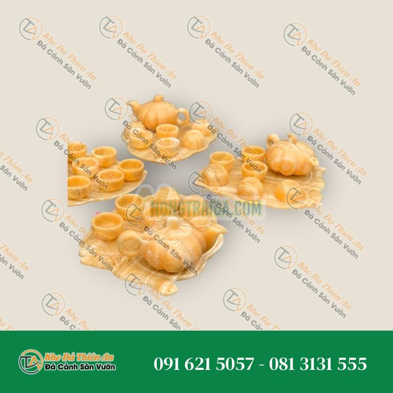 Bộ ấm trà hình lá bí đá ngọc hoàng long