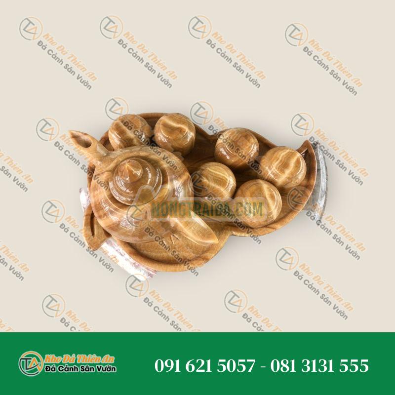 Bộ ấm trà với dĩa kiểu chiếc lá đá cẩm thạch vân gỗ