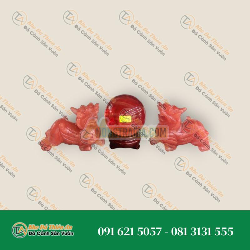 Bộ combo Tỳ Hưu dài 15cm và Quả cầu phong thuỷ nặng 0,64 kg đá núi lửa Obsidian đỏ hợp mệnh Hỏa – Thổ