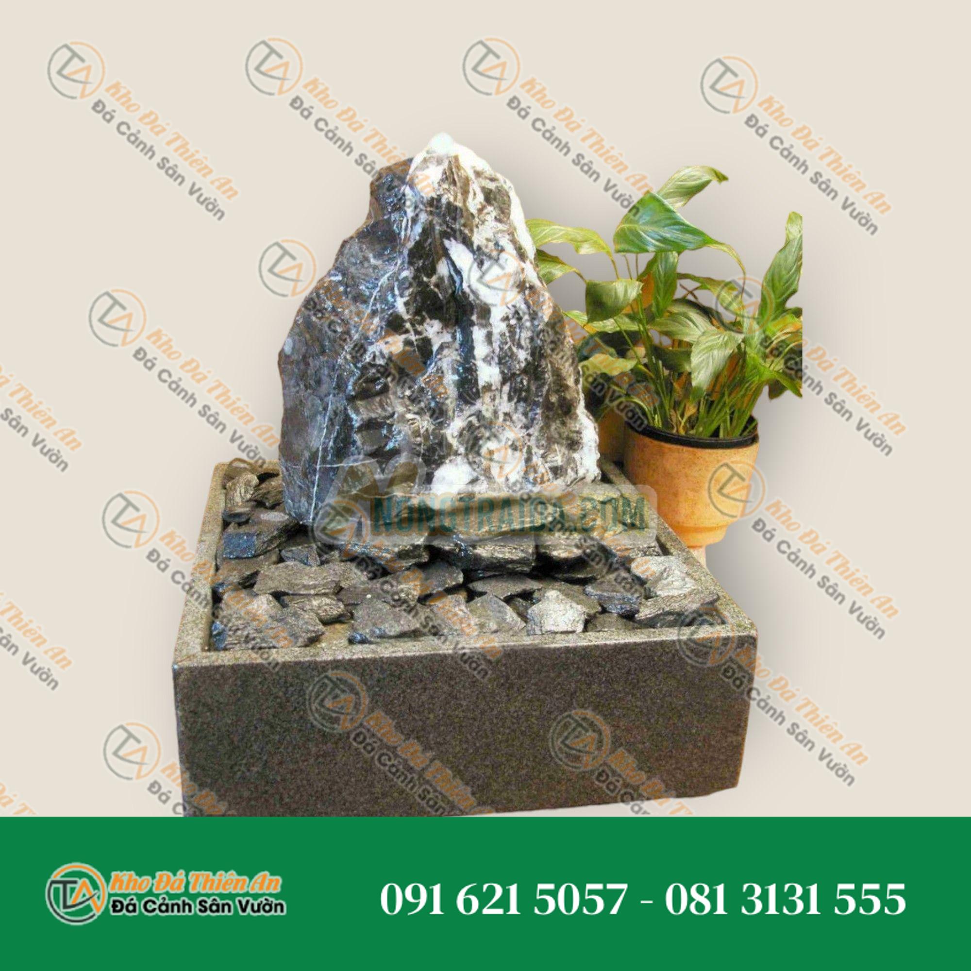 Bộ phun nước trong nhà Đá cẩm thạch đen trắng trong bể granit vuông