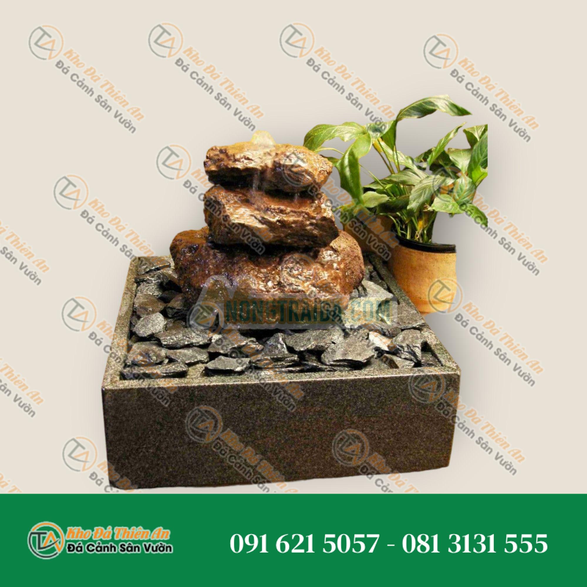 Bộ phun nước trong nhà Thác nham thạch 3 mảnh trong bể granit vuông
