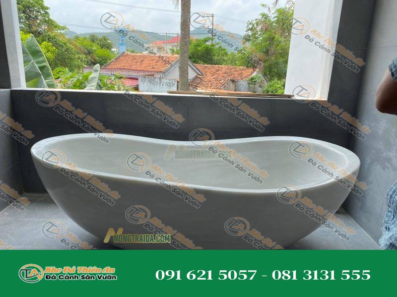 Bồn tắm đá cẩm thạch trắng sữa