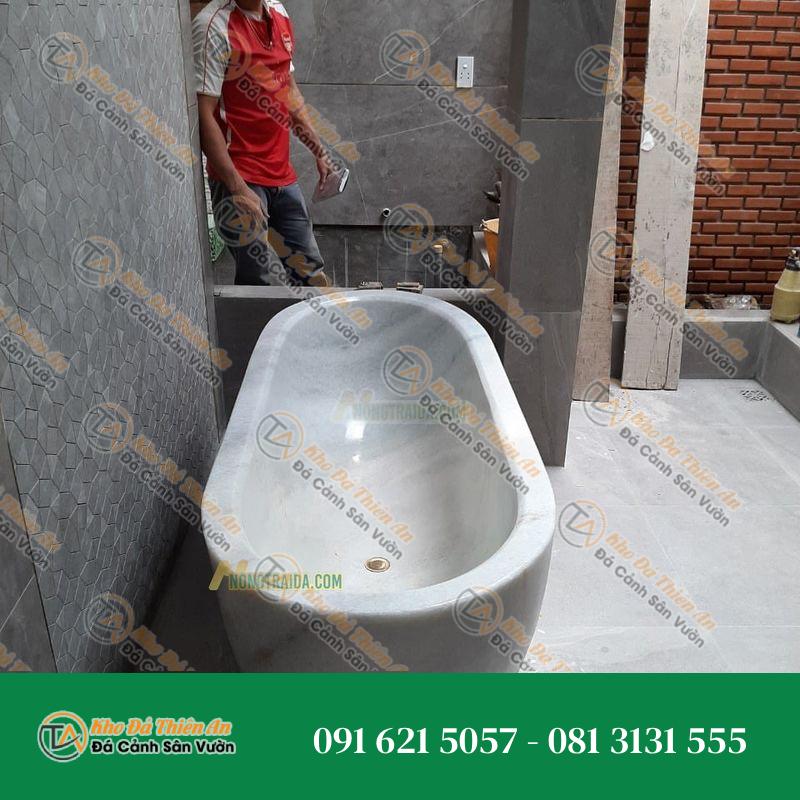 Bồn tắm đá cẩm thạch trắng vân xanh