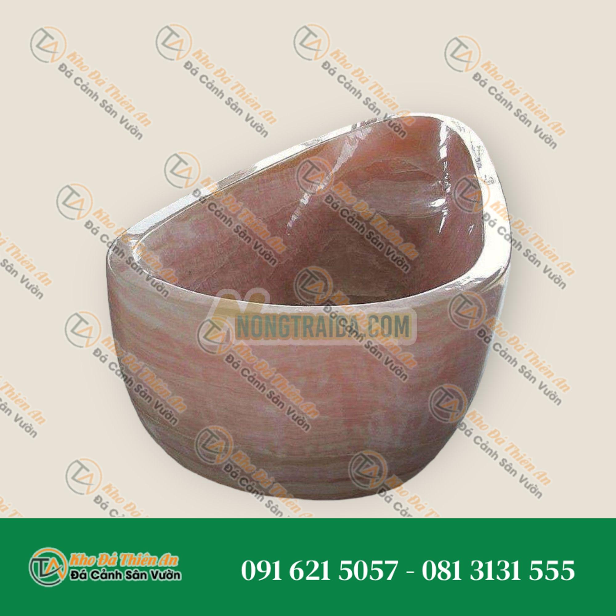 Bồn tắm đá onyx hồng sang trọng, đứng tự do