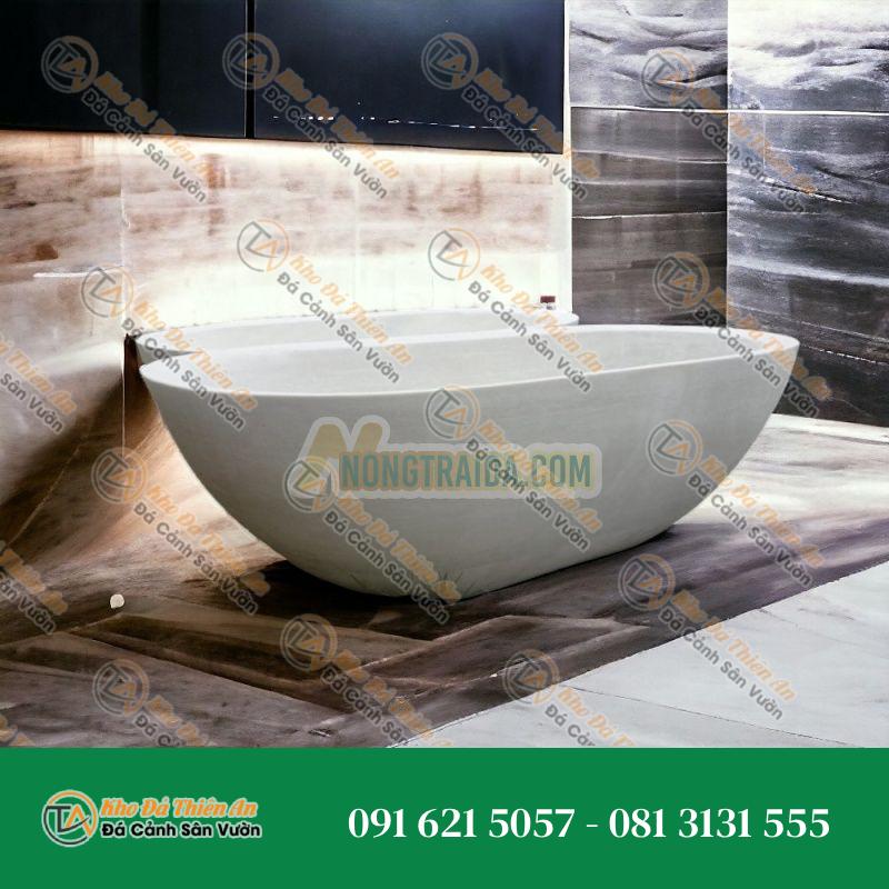 Bồn tắm màu trắng hình oval