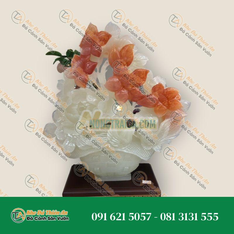 Bức tranh tượng bình hoa mẫu đơn và chim phong thủy đá ngọc vân đỏ trang trí phòng khách