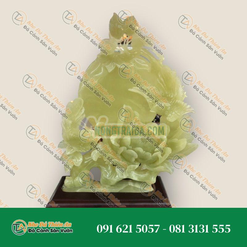 Bức tranh tượng hoa mẫu đơn và chim phong thủy đá ngọc onyx trang trí phòng khách