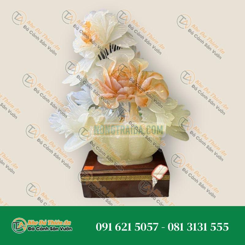 Bức tranh tượng hoa mẫu đơn và chim phong thủy đá ngọc vân đỏ trang trí phòng khách