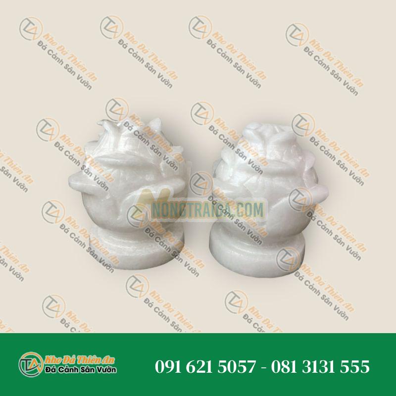 Cặp búp sen chạm cánh sen đá cẩm thạch trắng đế vuông trang trí mộ, đền thờ – Cao 20cm