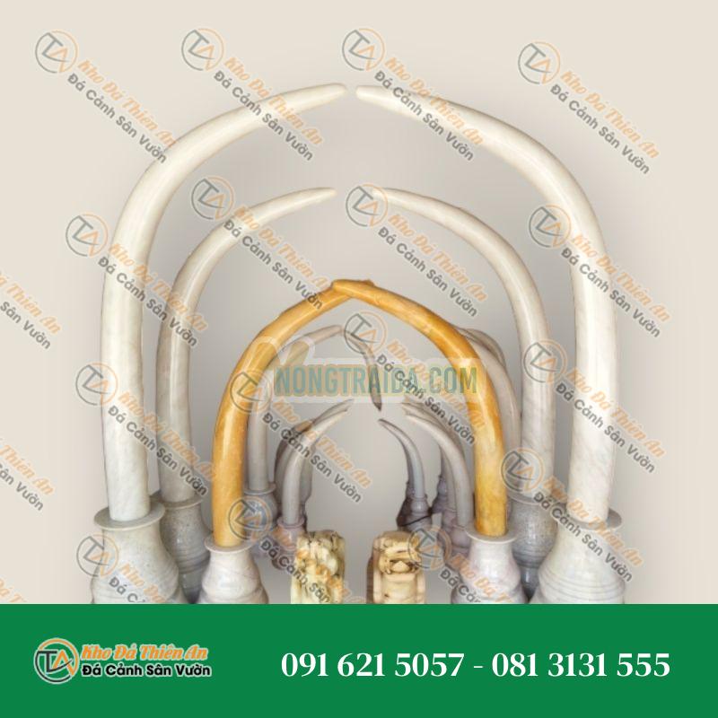 Cặp đôi ngà voi, đá cẩm thạch, chiều cao 120cm