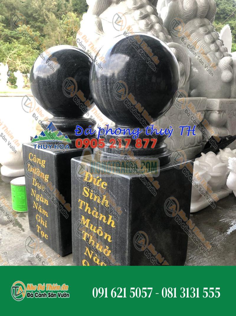 Cặp trụ bi cầu đặt mộ thờ cúng đá cẩm thạch vân đen – Cao 60cm