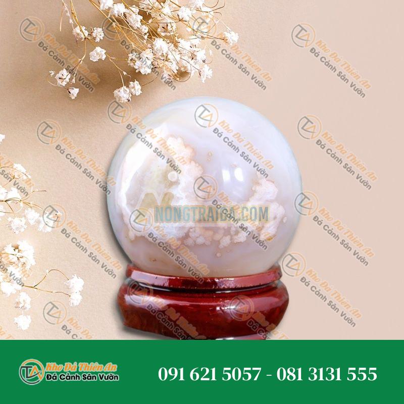 Cầu phong thuỷ mã não anh đào xám 6cm 320gr