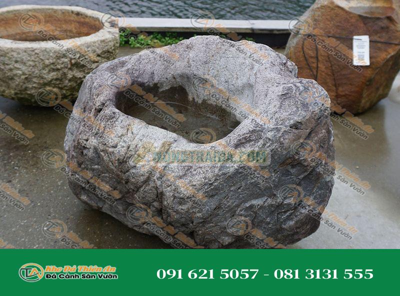 Chum nước tiểu cảnh kiểu Nhật (Ibiguro Shizen-seki Chozubachi)