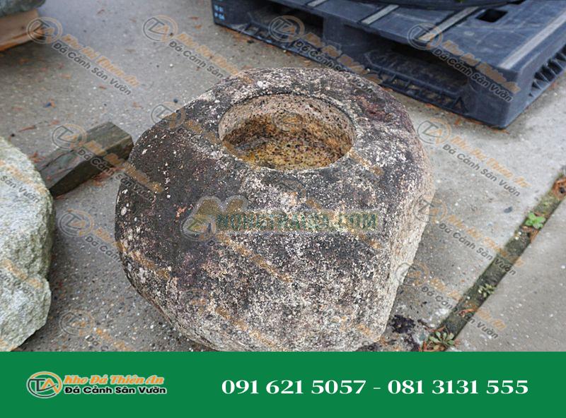Chum nước tiểu cảnh kiểu Nhật (Komono Shizen-seki Chozubachi)