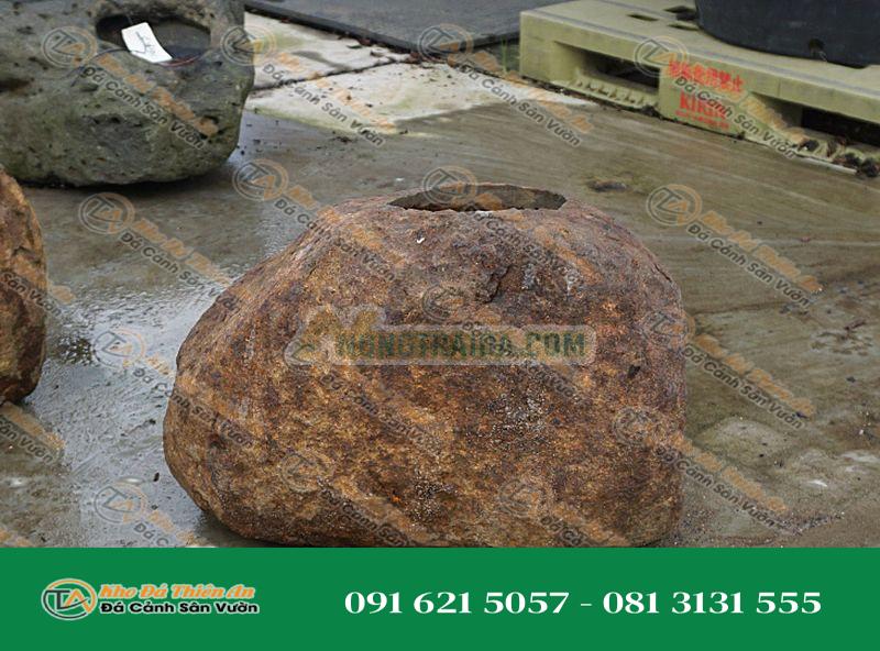 Chum nước tiểu cảnh kiểu Nhật Bản (Kurama Shizen-seki Chozubachi) 31x26cm