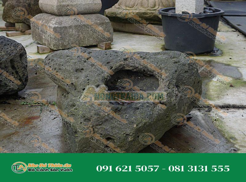 Chum nước tiểu cảnh Kuroboku Shizen-seki Chozubachi, kiểu Nhật
