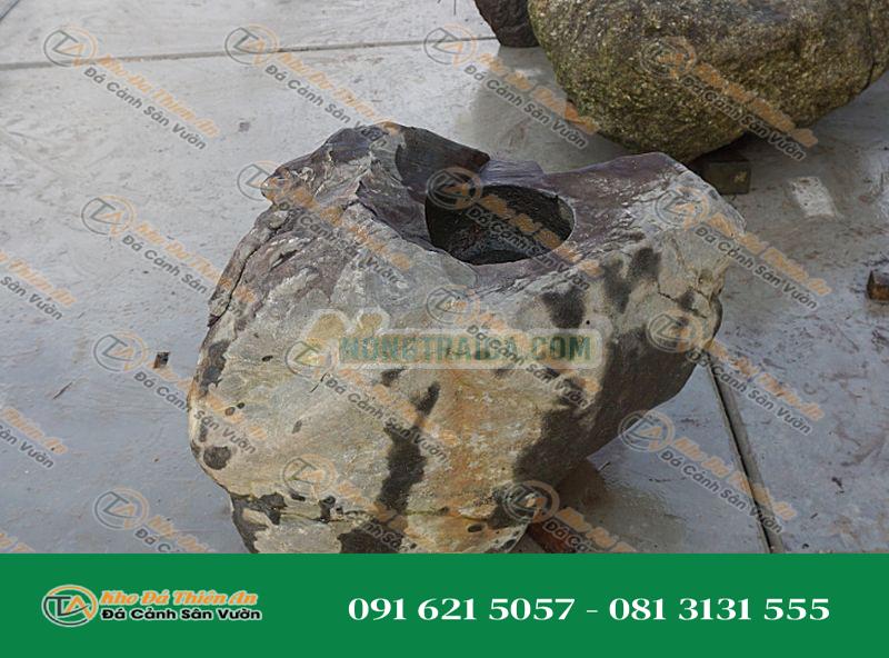Chum nước tiểu cảnh Makkuro Shizen-seki Chozubachi, kiểu Nhật