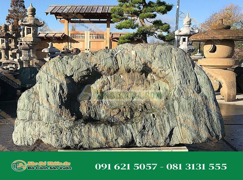 Chum nước tiểu cảnh kiểu Nhật Bản (Shikoku Chozubachi) 40x23cm