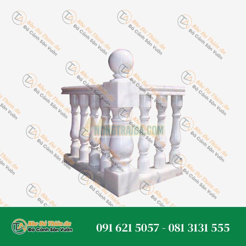 Cột đá thạch anh trắng