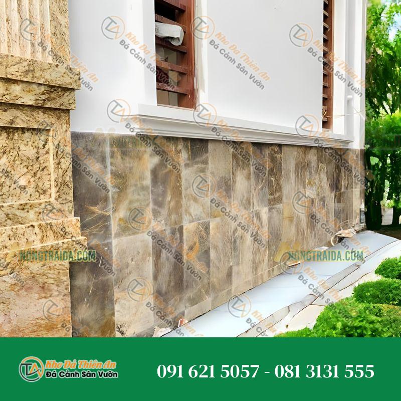 Đá cẩm thạch vàng kim tuyến ốp chân móng