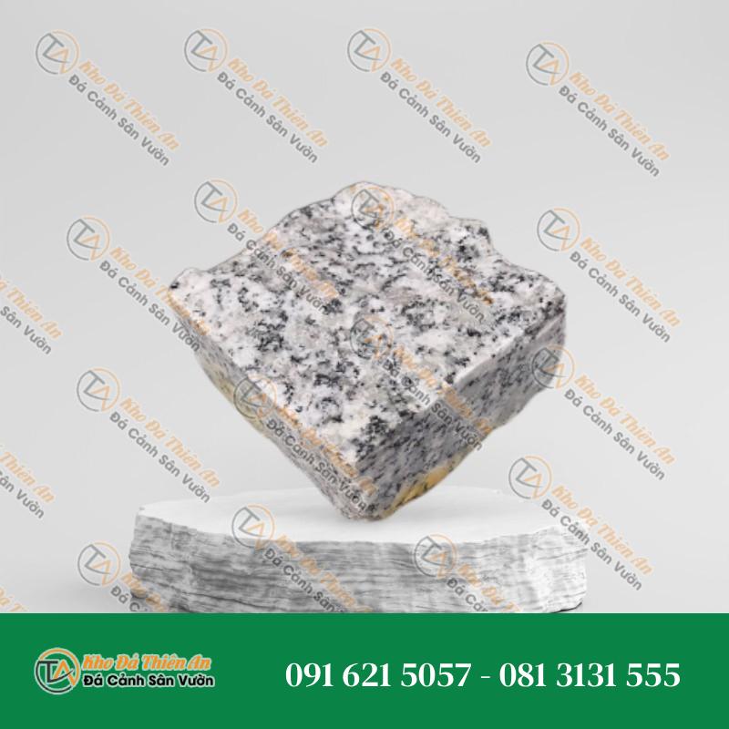 Đá cubic 10x10x2.5cm, granite trắng muối tiêu