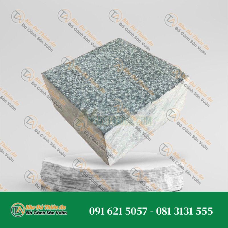 Đá cubic 10x10x5cm xanh rêu, băm mặt