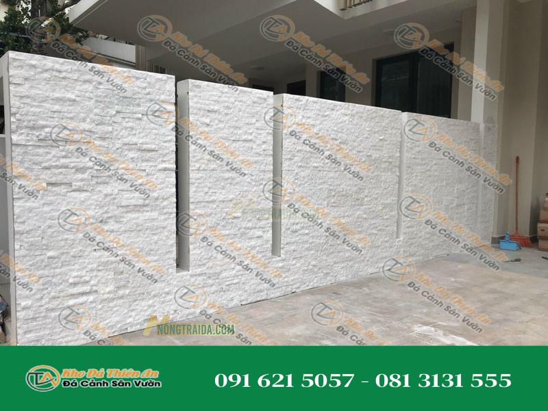 Đá ghép trắng muối ốp tường rào