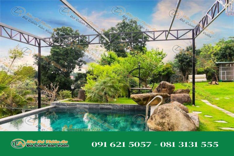 Đá lát bể bơi sọc dưa tại AKECHI’S GARDEN