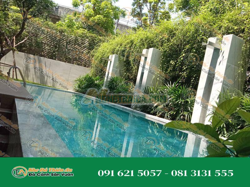 Đá lót bể bơi, kích thước 10x10cm, đá mềm màu trắng xám với họa tiết mây (PWS)