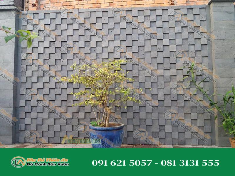 Đá ong xám 10x10cm ốp tường rào