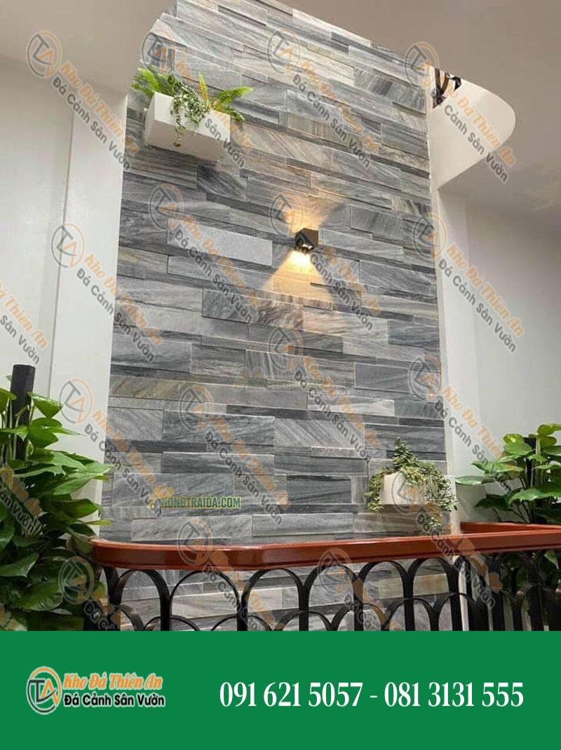 Đá sọc dưa ốp giếng trời