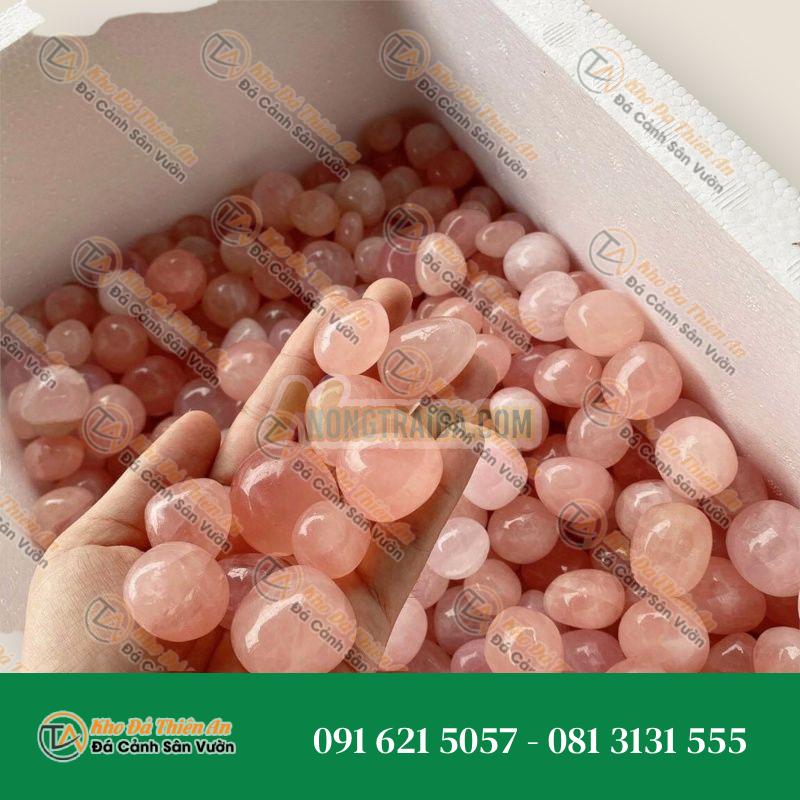 Đá thạch anh hồng phong thủy dạng hạt sỏi – 1 kg