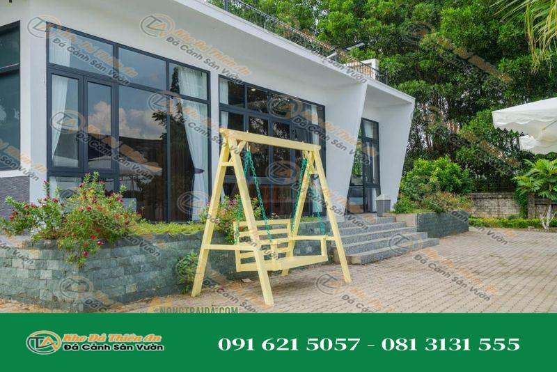 Đá xanh rêu bóc 10x20cm ốp chân móng