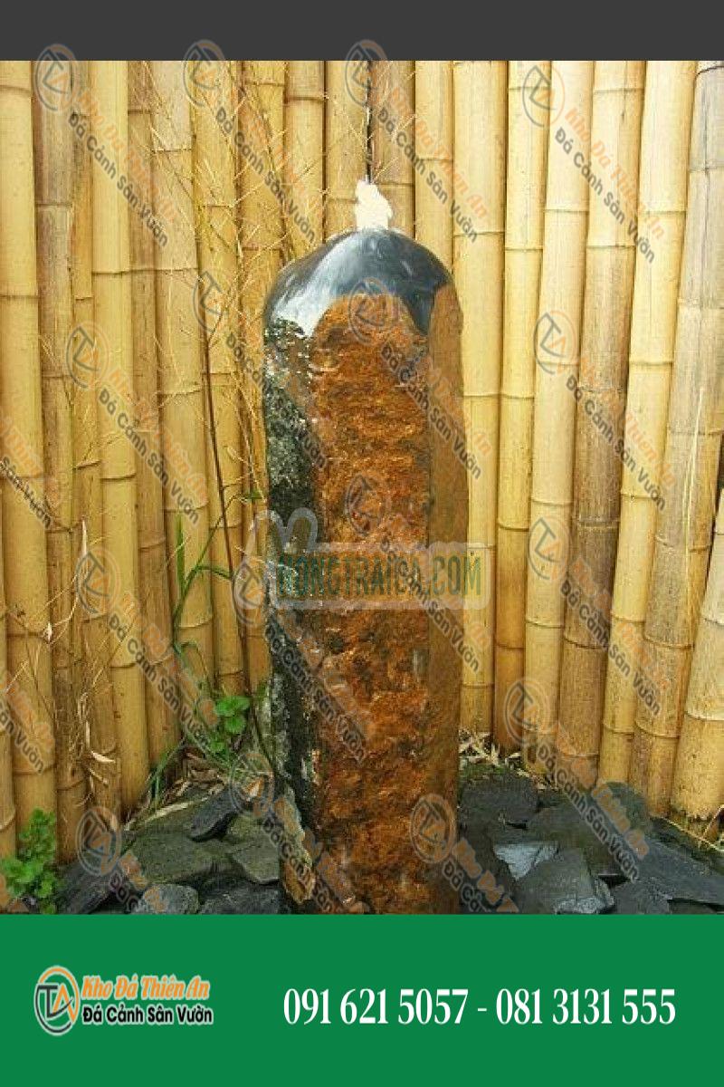 Đài phun nước Monolithe đá Basalte bóng 100cm