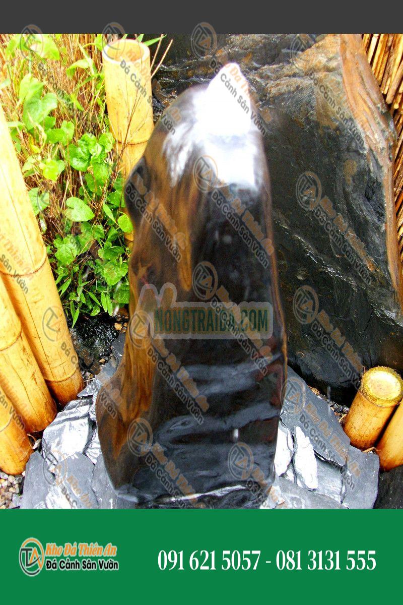 Đài phun nước Monolithe đá Marble đen bóng 75cm