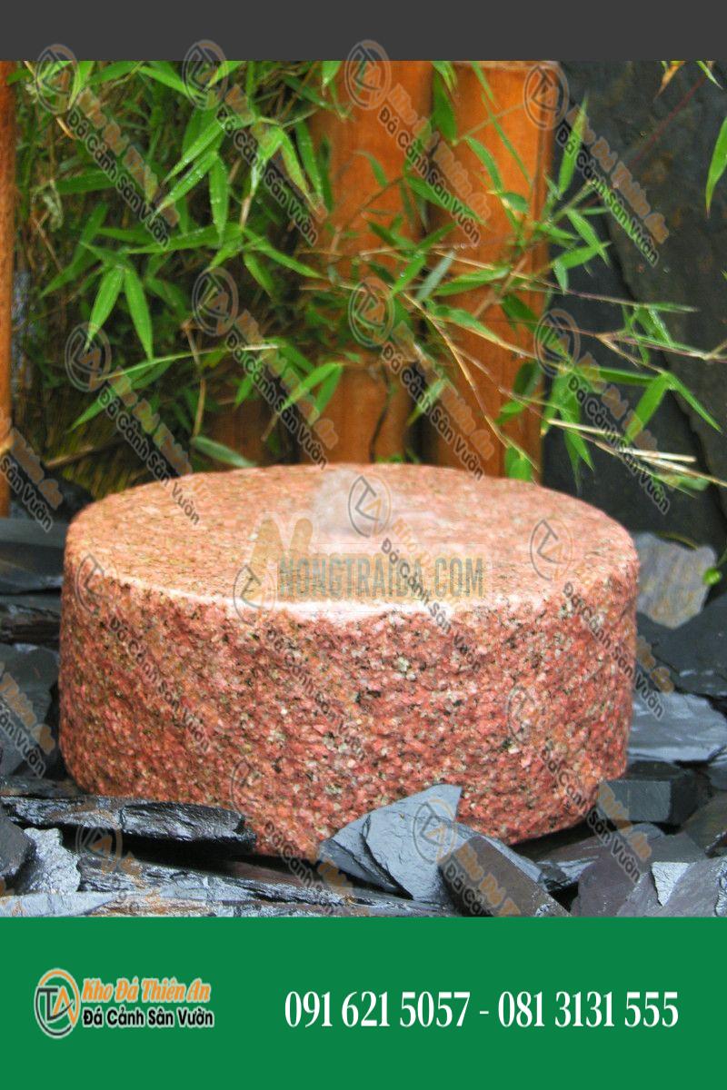Đài phun nước vườn cối xay đá granit đỏ 30cm