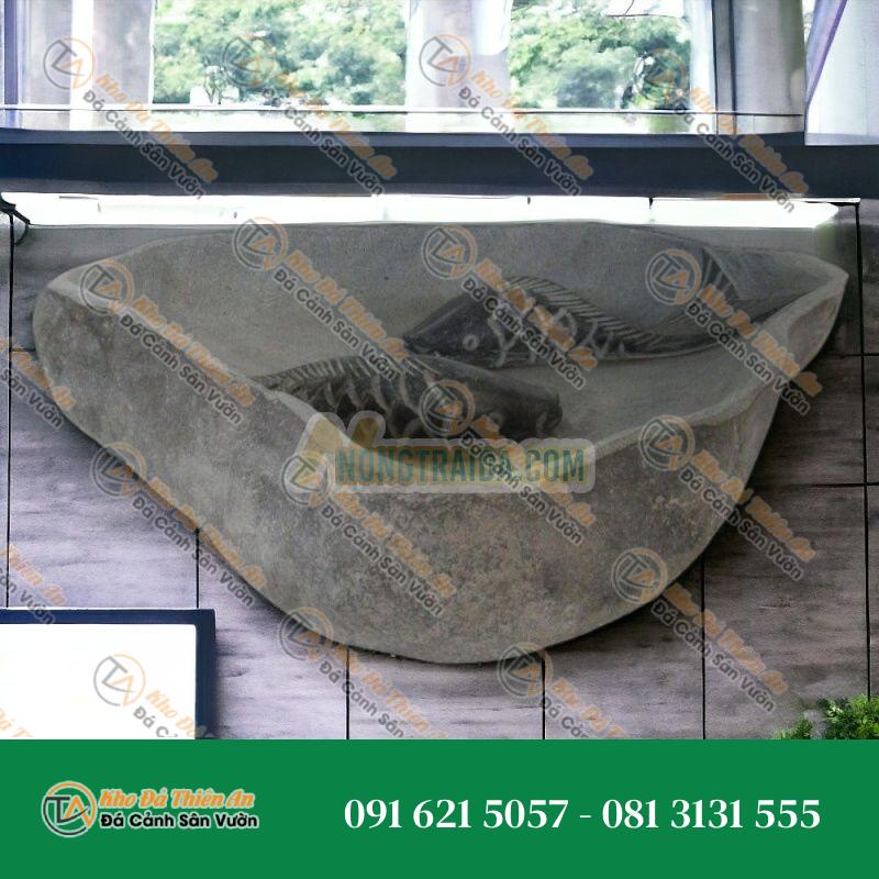 Đài Tắm Chim “Cá”, Đường kính 50cm, được chạm khắc tay từ đá sông Kích thước: 50,00×40,00×12,00cm
