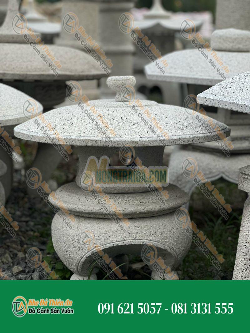 Đèn đá nấm lùn, có chân, đá granite trắng muối tiêu