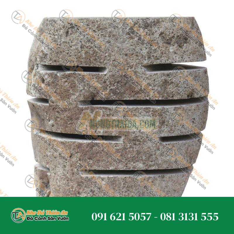 Đèn Lồng Đá / Ghế Đá có Rãnh, Cao 45cm, Được Khắc Tay Từ Đá cuội Kích thước: 40x40x45,00cm